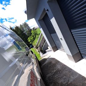Zweiflügeliges Garagentor Hanus Premium | Weiss - RAL 9010 - Glatt 