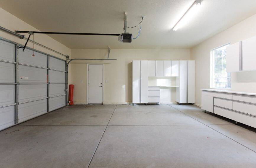 Wir verraten Tipps, wie Sie Ihre Garage in einen Wohnraum verwandeln können